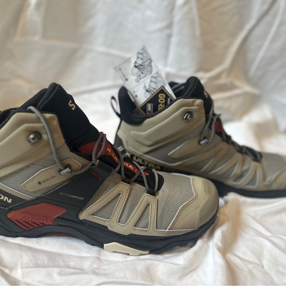 Salomon ADV Gore-Tex Hiking Boots - Tan and Black - Picture 5 of 8